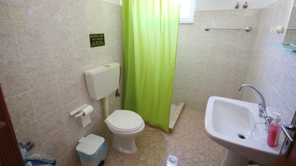 קסרוקמפוס Ampelos Apartment And Studios מראה חיצוני תמונה